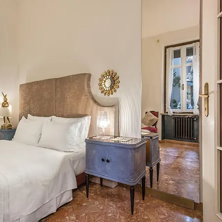Billie's Flat Red - Art & Design In Historic Centre Verona