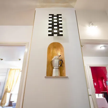 Appartamento Billie's Flat Red - Art & Design In Historic Centre